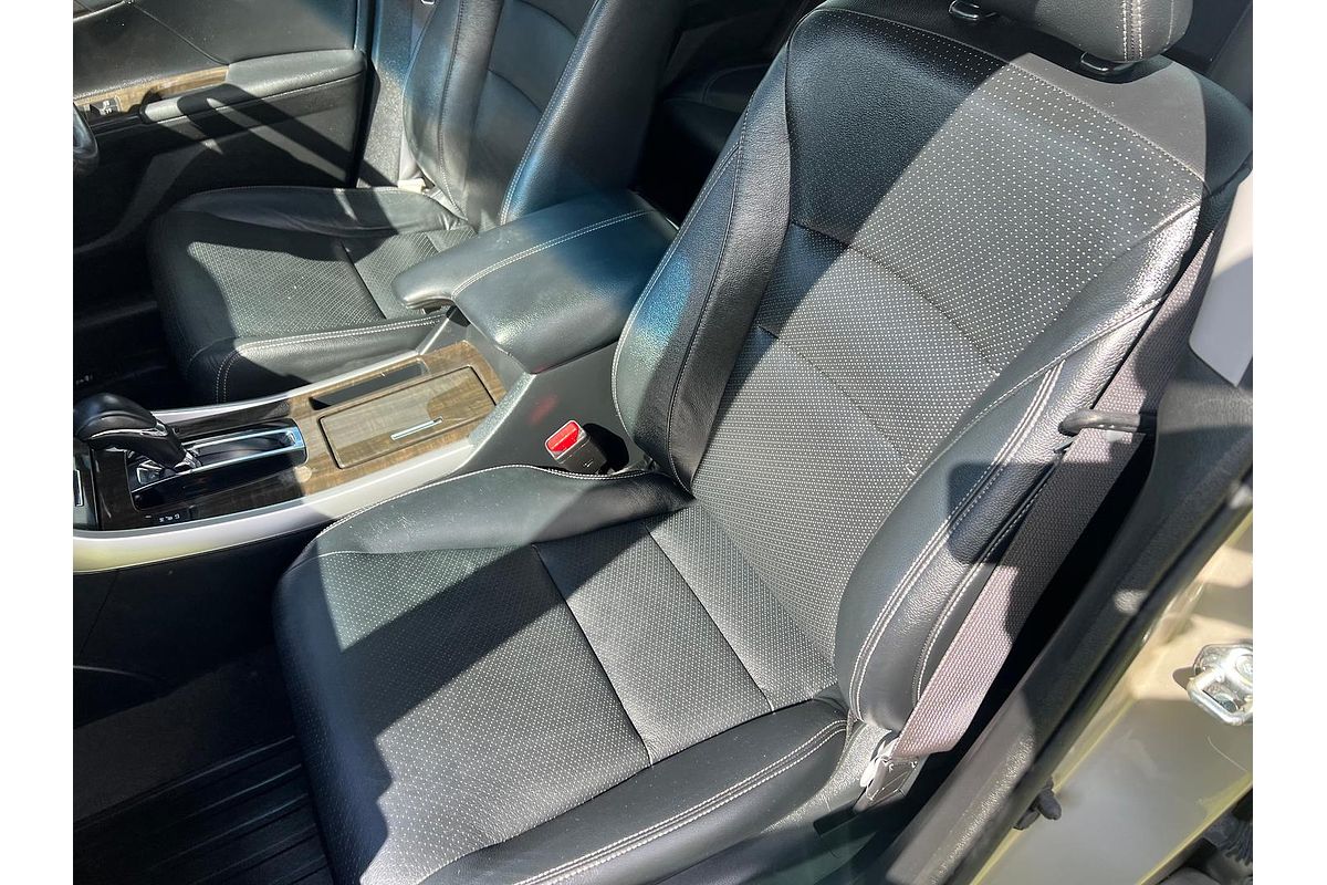 2014 Honda Accord VTi-L 9th Gen