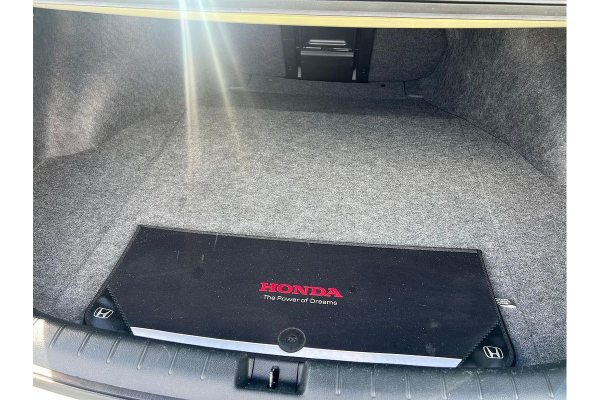 2014 Honda Accord VTi-L 9th Gen