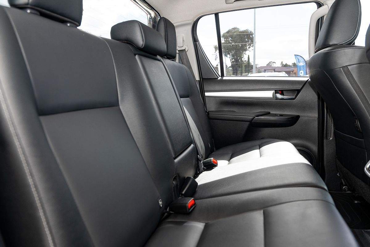 2021 Toyota Hilux SR5 GUN126R 4X4