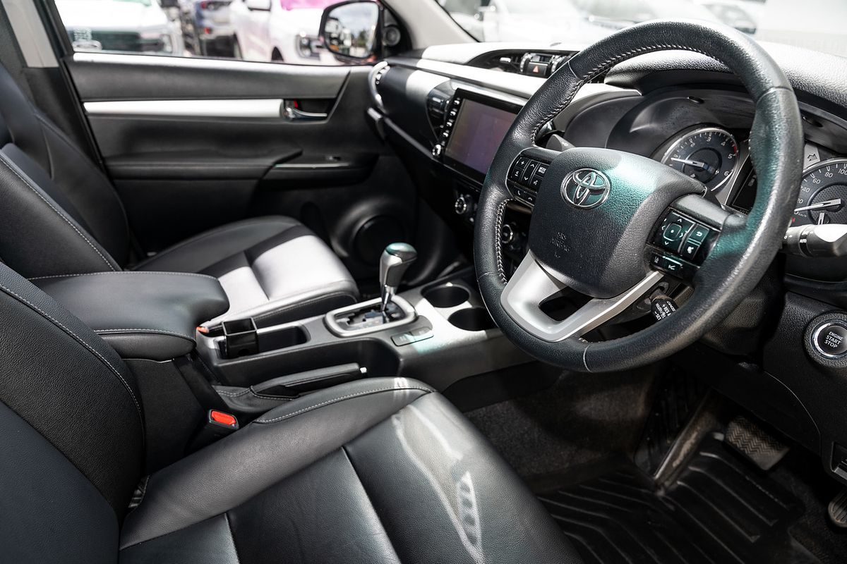 2021 Toyota Hilux SR5 GUN126R 4X4