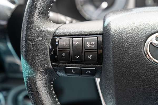 2021 Toyota Hilux SR5 GUN126R 4X4