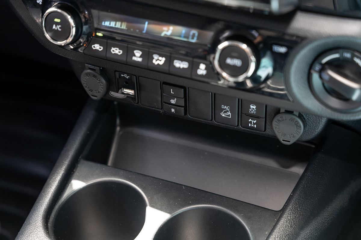 2021 Toyota Hilux SR5 GUN126R 4X4