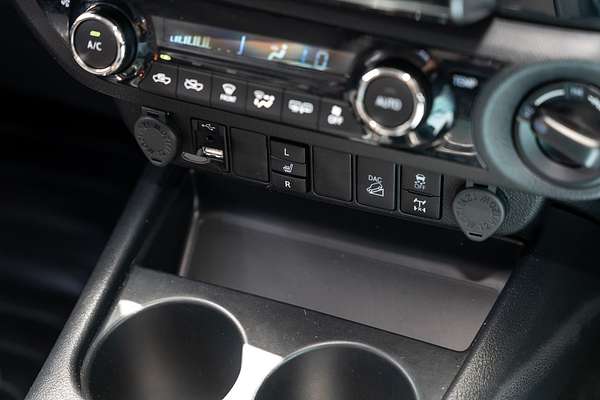 2021 Toyota Hilux SR5 GUN126R 4X4