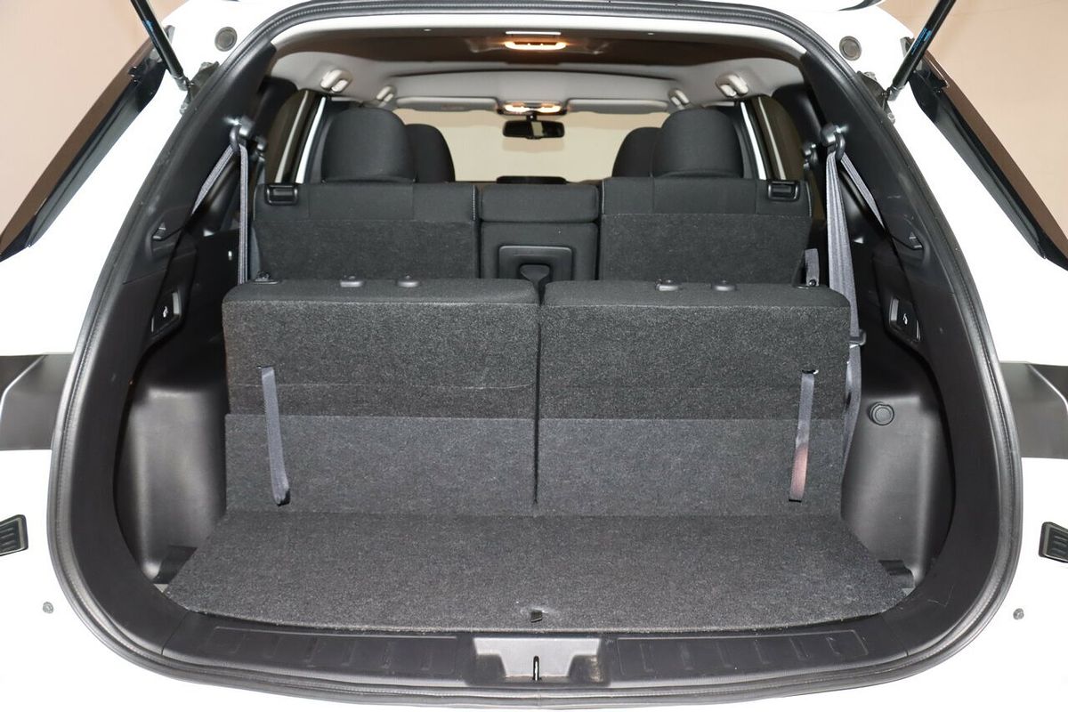 2023 Mitsubishi Outlander LS ZM