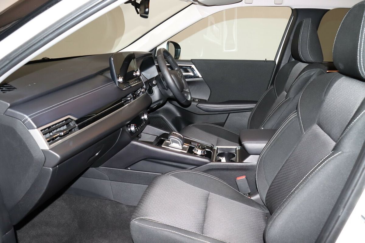 2023 Mitsubishi Outlander LS ZM