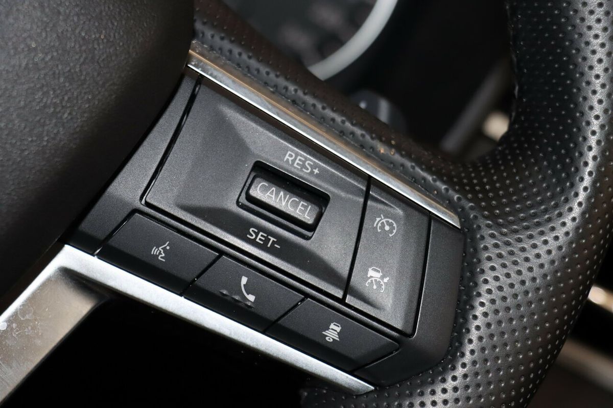 2023 Mitsubishi Outlander LS ZM