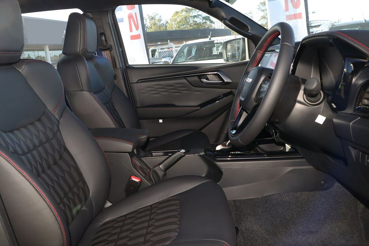 2024 Isuzu D-MAX X-TERRAIN 4X4