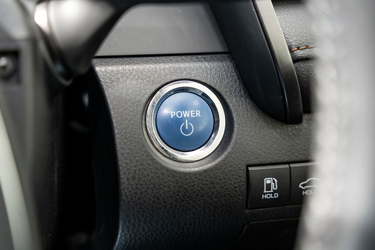 2018 Toyota Camry Ascent Sport AXVH71R