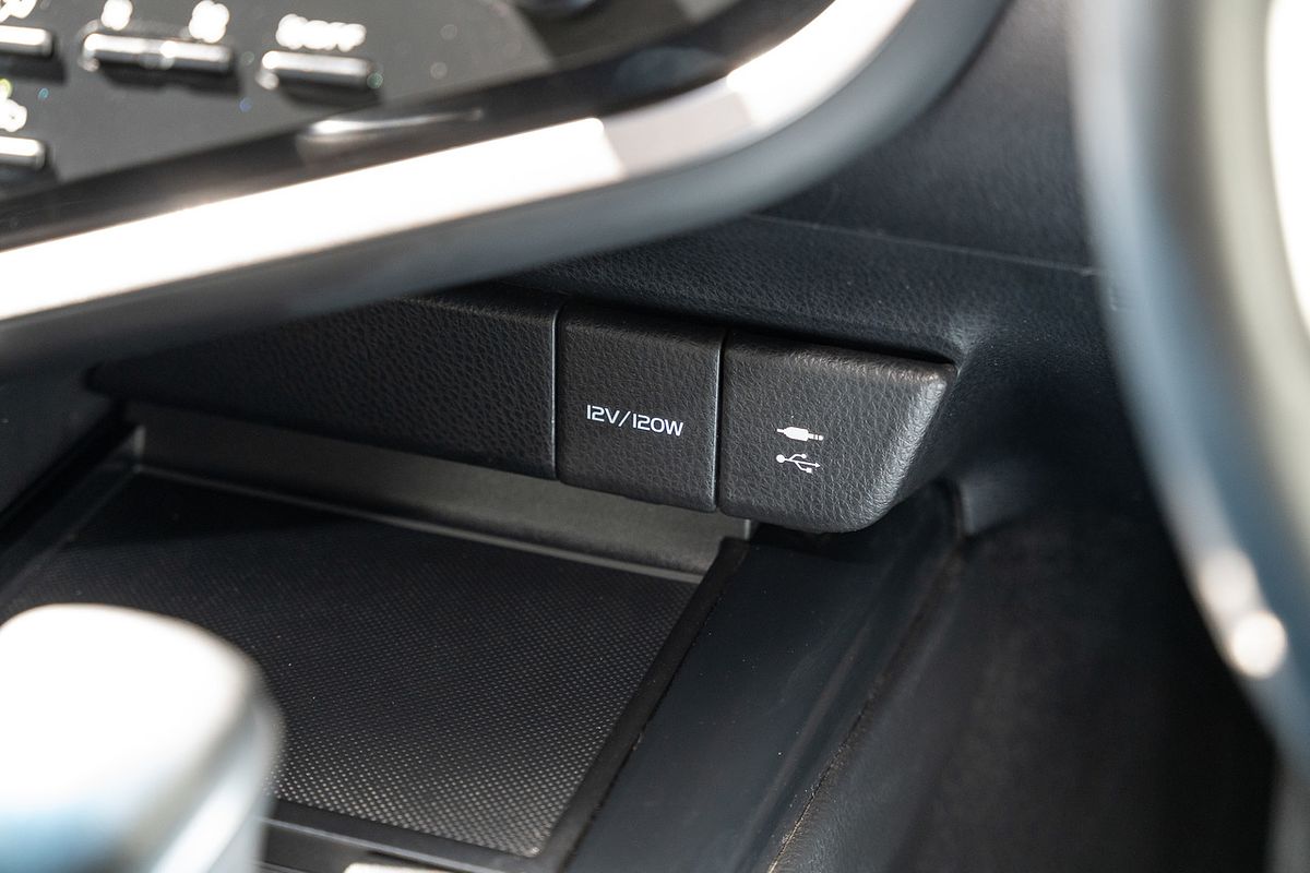 2018 Toyota Camry Ascent Sport AXVH71R