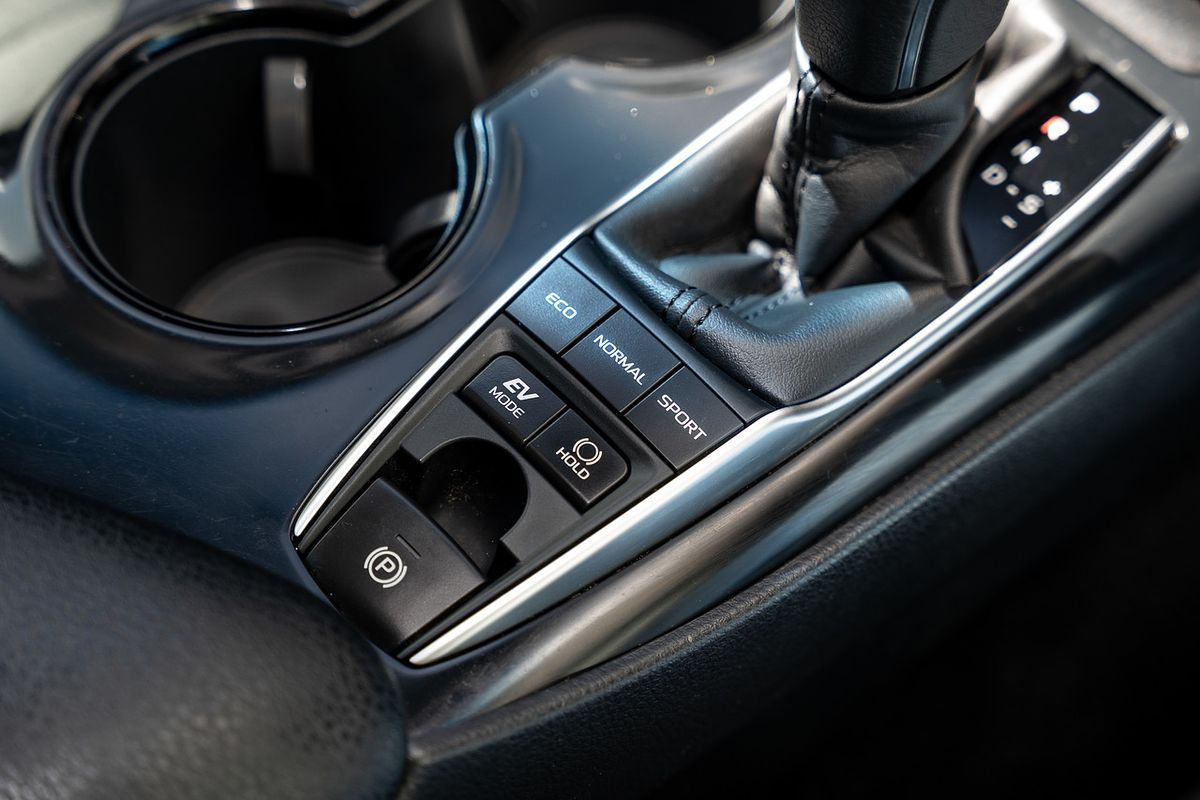 2018 Toyota Camry Ascent Sport AXVH71R