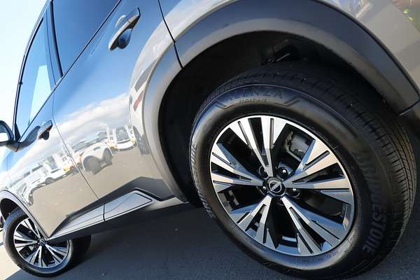 2024 Nissan X-TRAIL ST-L T33