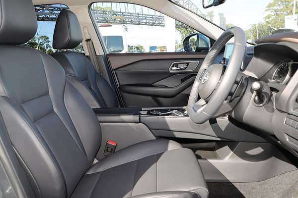 2024 Nissan X-TRAIL ST-L T33
