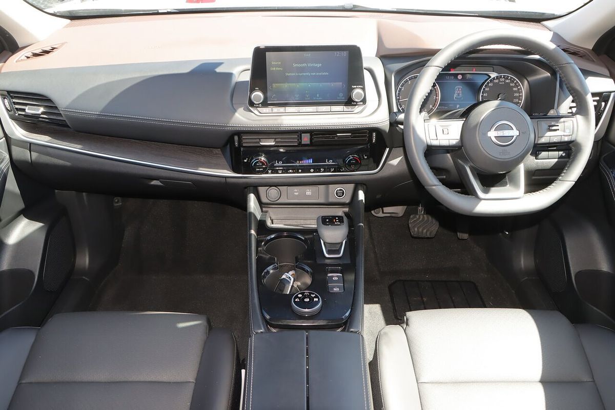 2024 Nissan X-TRAIL ST-L T33