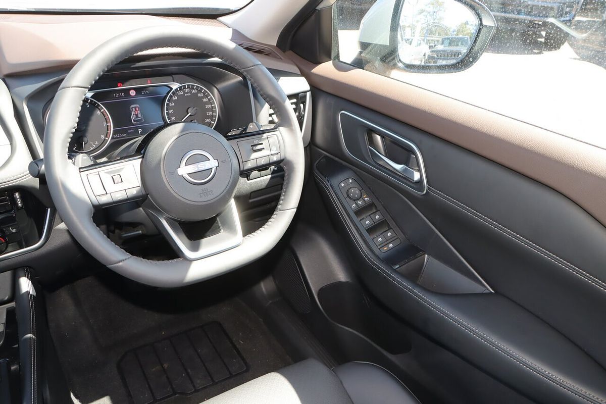 2024 Nissan X-TRAIL ST-L T33