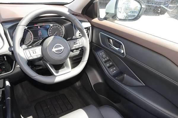 2024 Nissan X-TRAIL ST-L T33