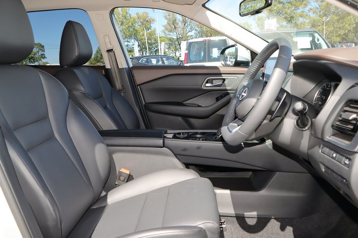 2024 Nissan X-TRAIL ST-L T33