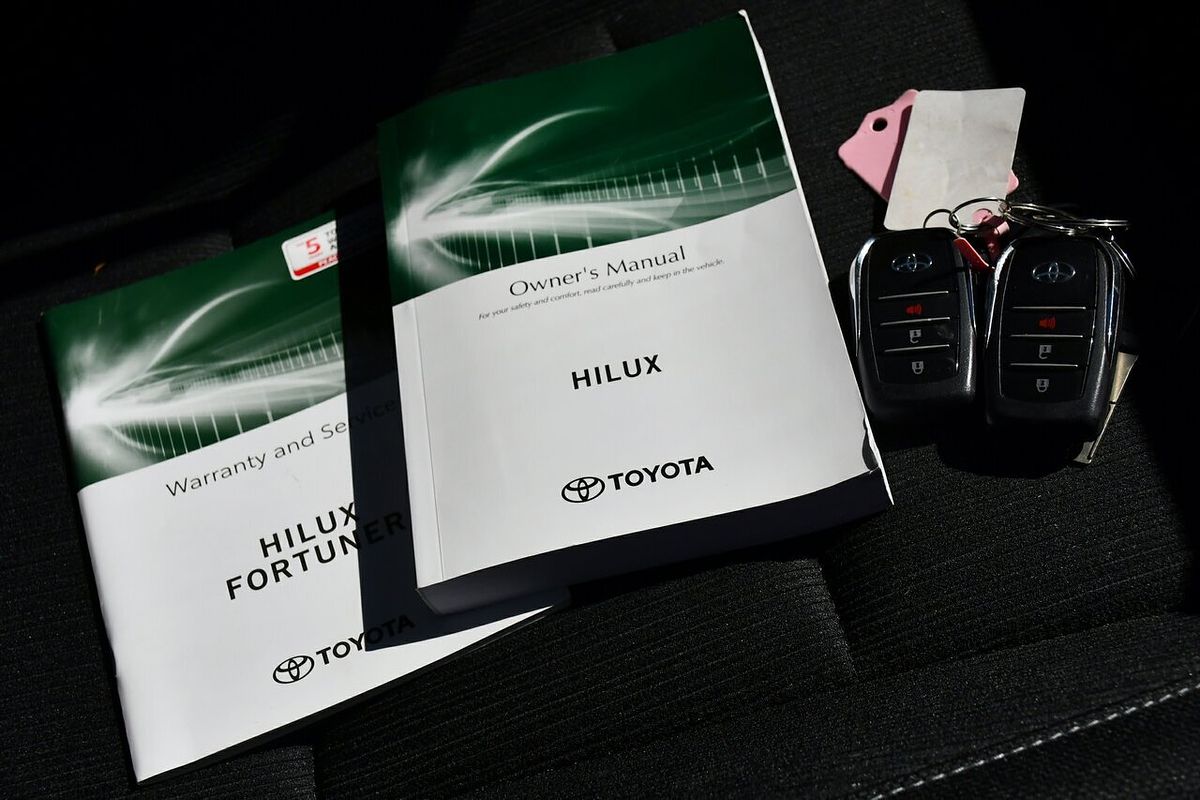 2021 Toyota Hilux SR5 GUN126R 4X4