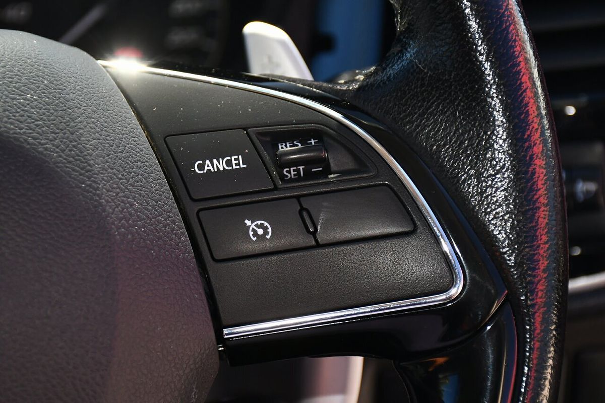 2016 Mitsubishi Outlander XLS ZK