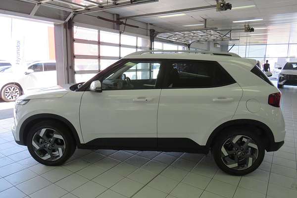 2024 Hyundai Venue Elite QX.V5
