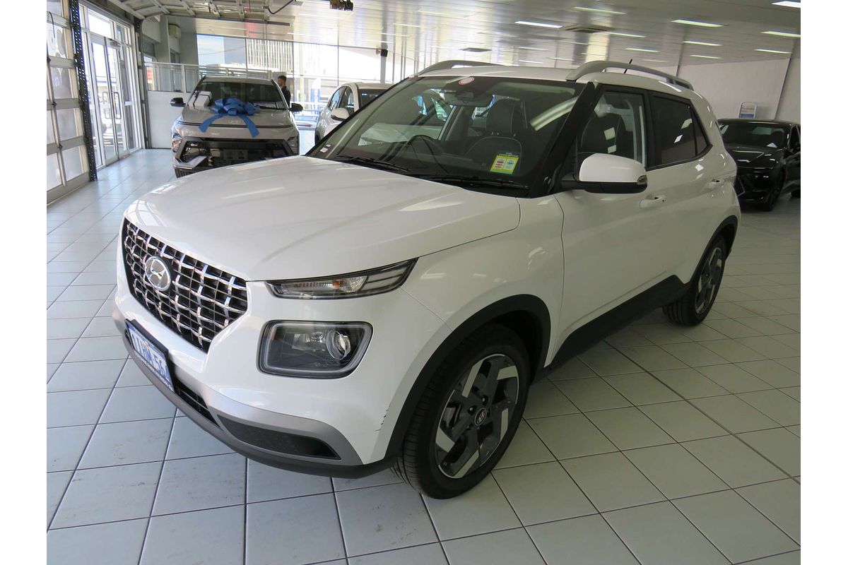 2024 Hyundai Venue Elite QX.V5