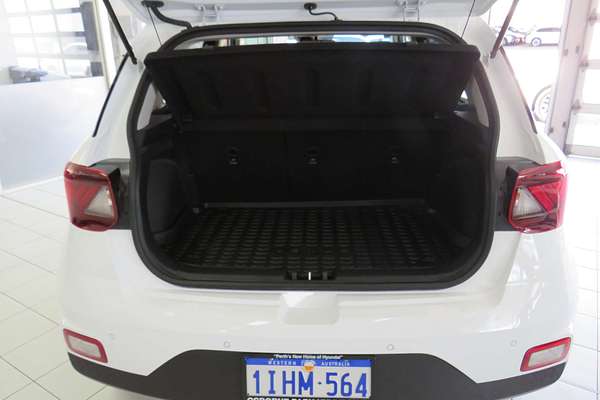 2024 Hyundai Venue Elite QX.V5