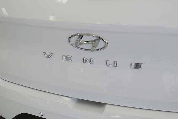 2024 Hyundai Venue Elite QX.V5