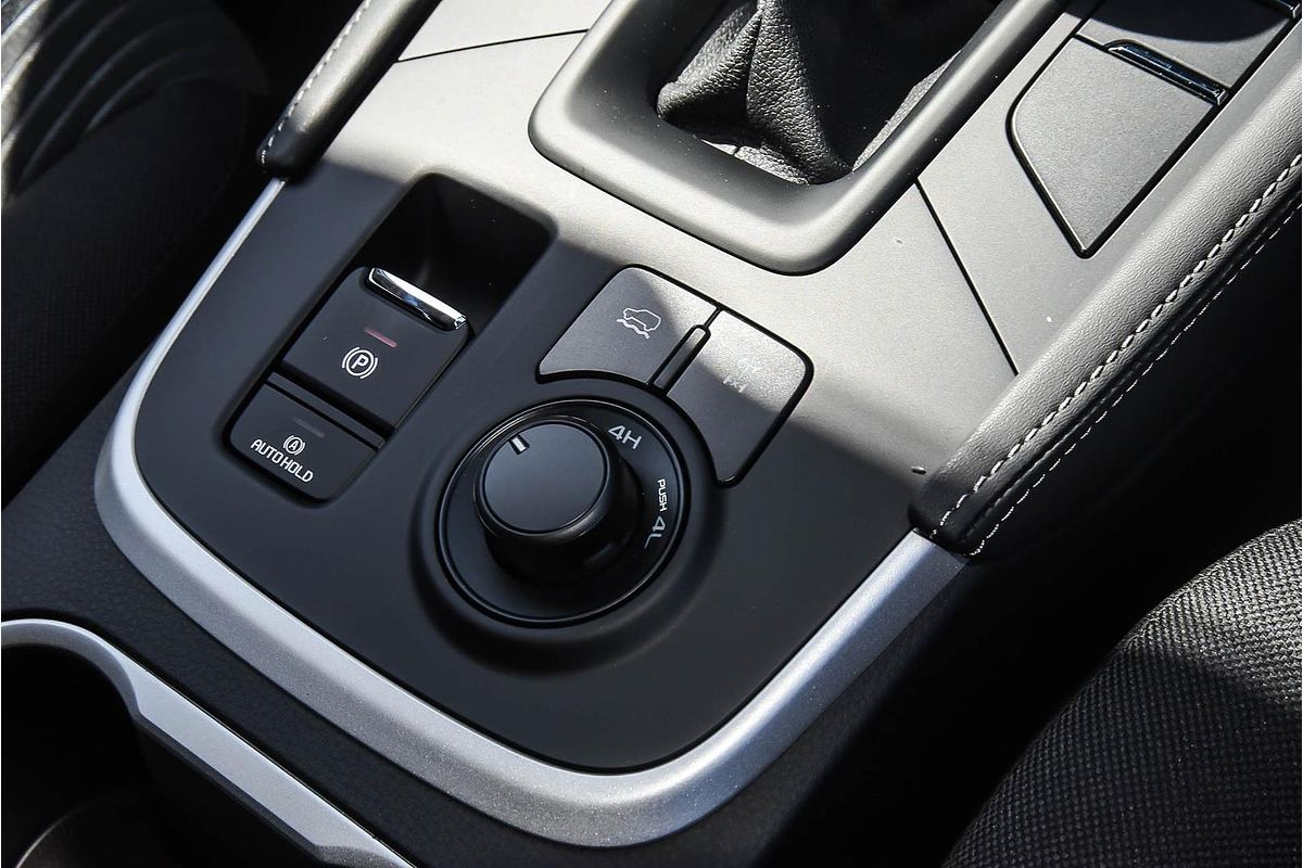 2025 Isuzu MU-X LS-M