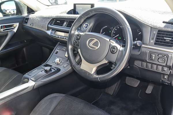 2016 Lexus CT CT200h Luxury ZWA10R