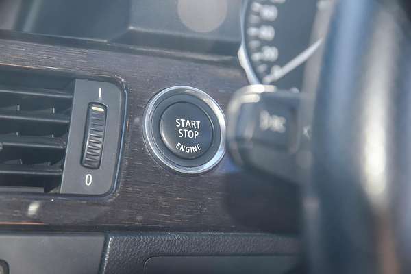2013 BMW 3 Series 325i E93