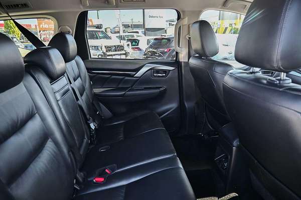 2019 Mitsubishi Pajero Sport Black Edition QE