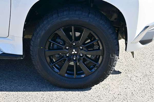 2019 Mitsubishi Pajero Sport Black Edition QE