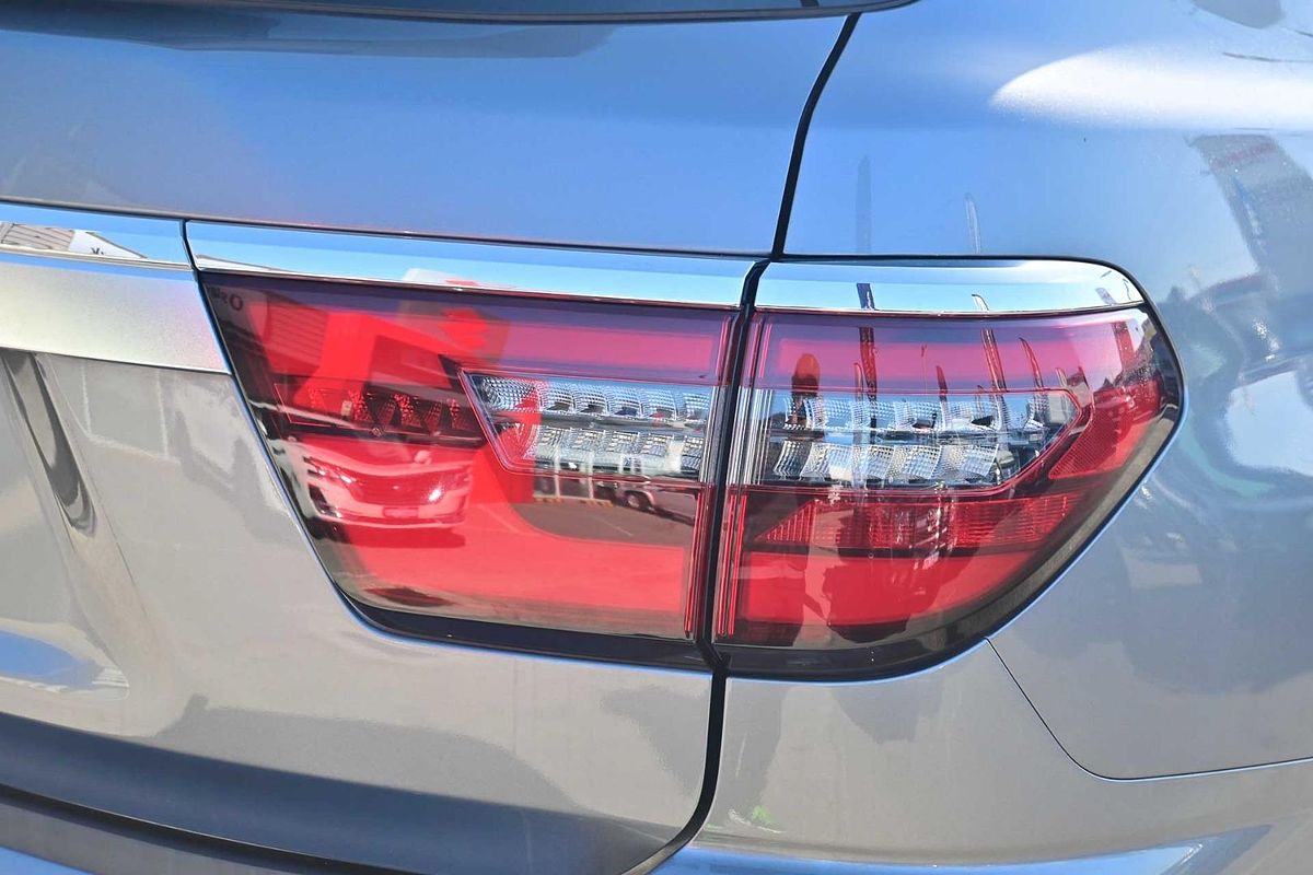 2020 Nissan Patrol Ti Y62 Series 5