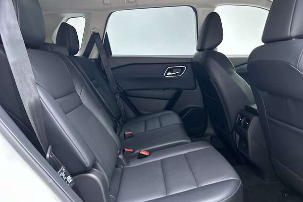 2023 Nissan X-TRAIL ST-L T33