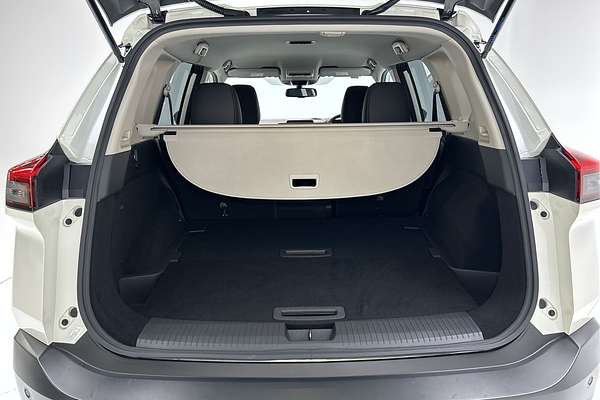 2023 Nissan X-TRAIL ST-L T33