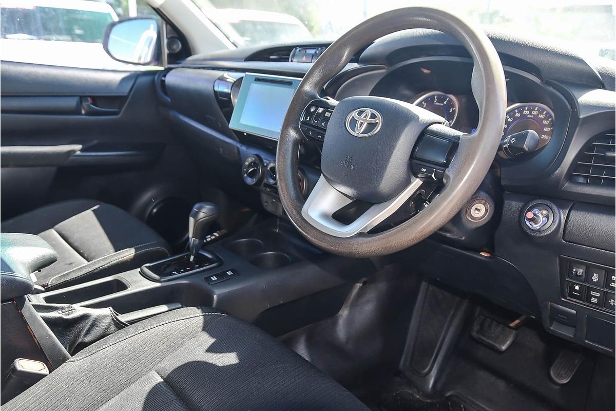 2018 Toyota Hilux SR GUN126R 4X4