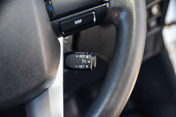 2018 Toyota Hilux SR GUN126R 4X4