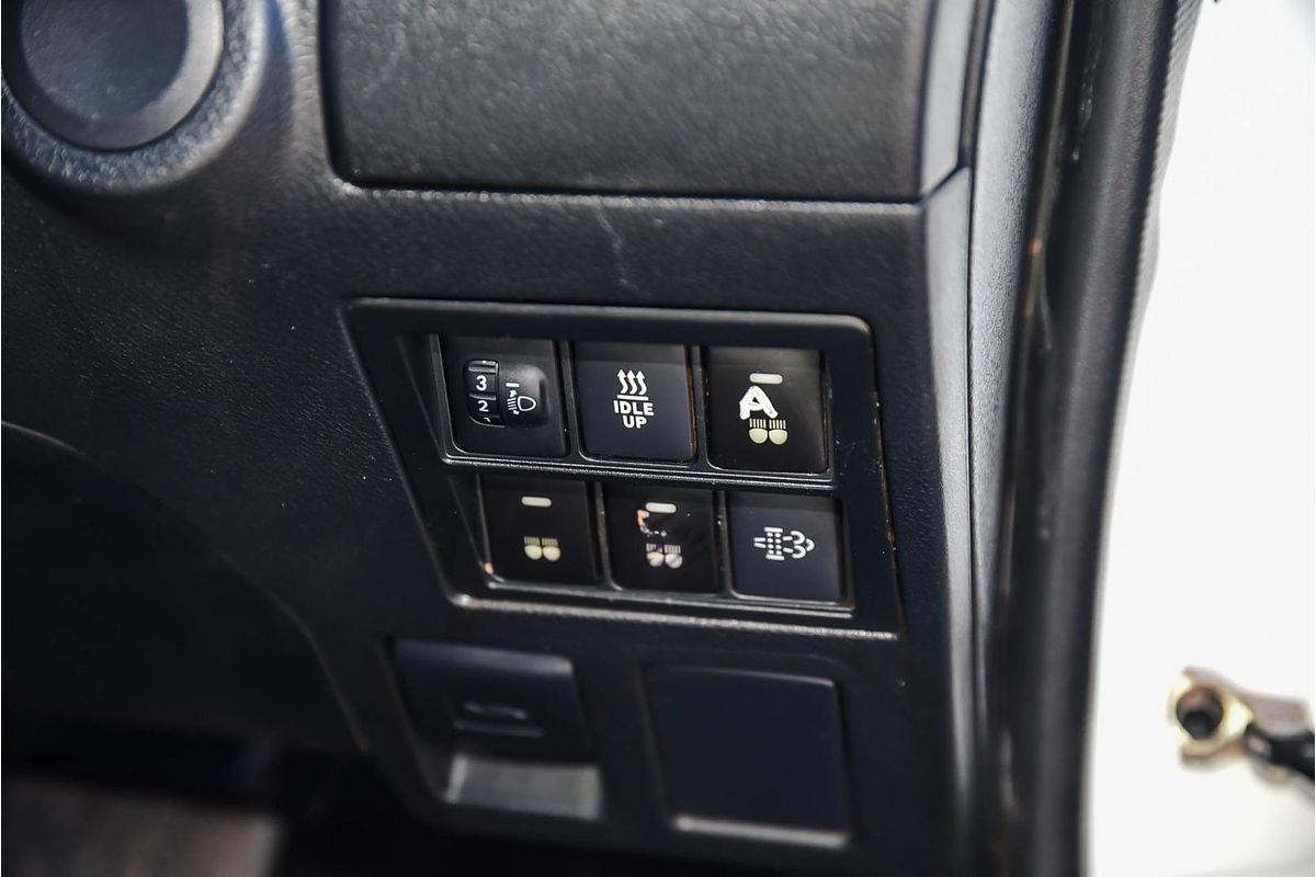 2018 Toyota Hilux SR GUN126R 4X4