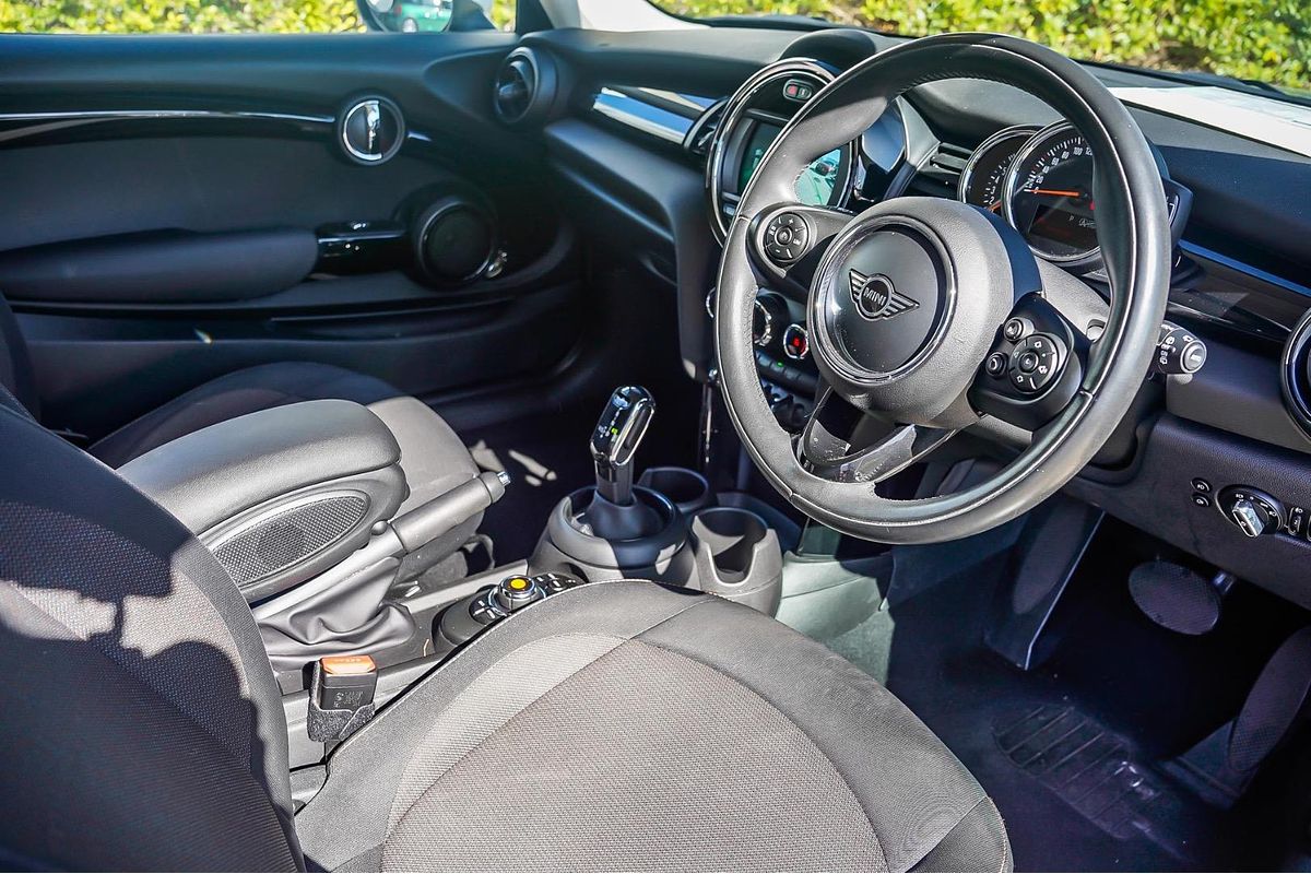 2019 MINI Hatch Cooper F56 LCI