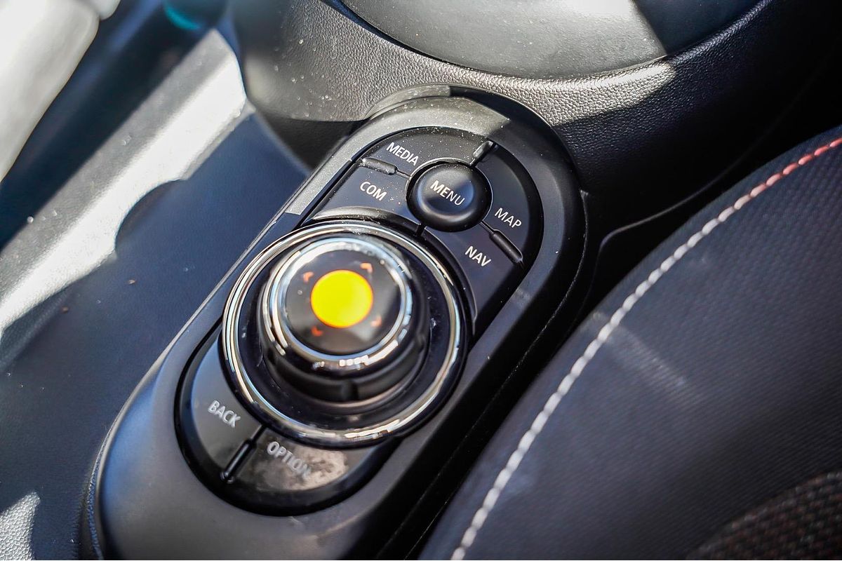 2019 MINI Hatch Cooper F56 LCI