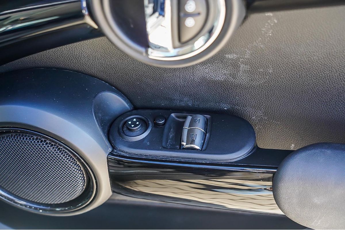 2019 MINI Hatch Cooper F56 LCI