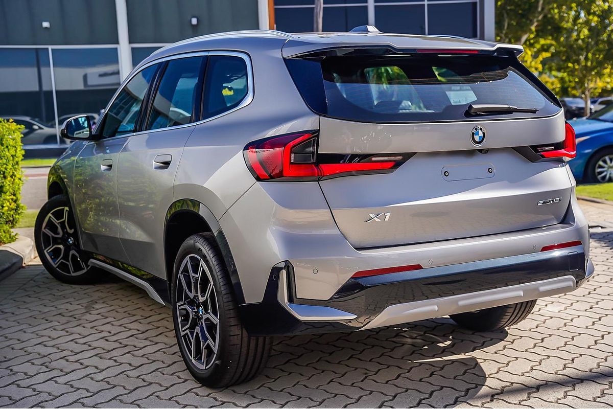 2024 BMW X1 sDrive18i U11