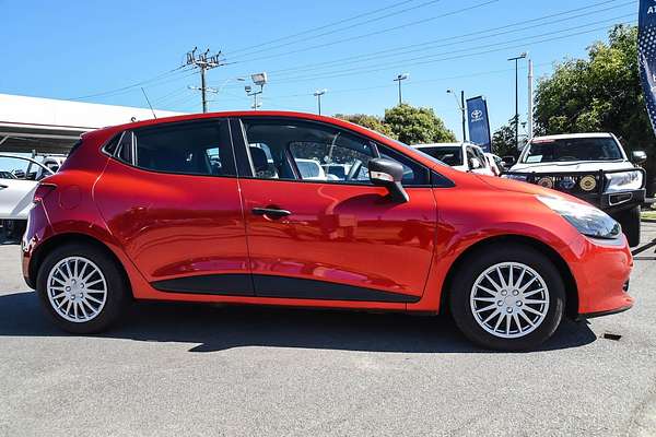 2014 Renault Clio Authentique IV B98