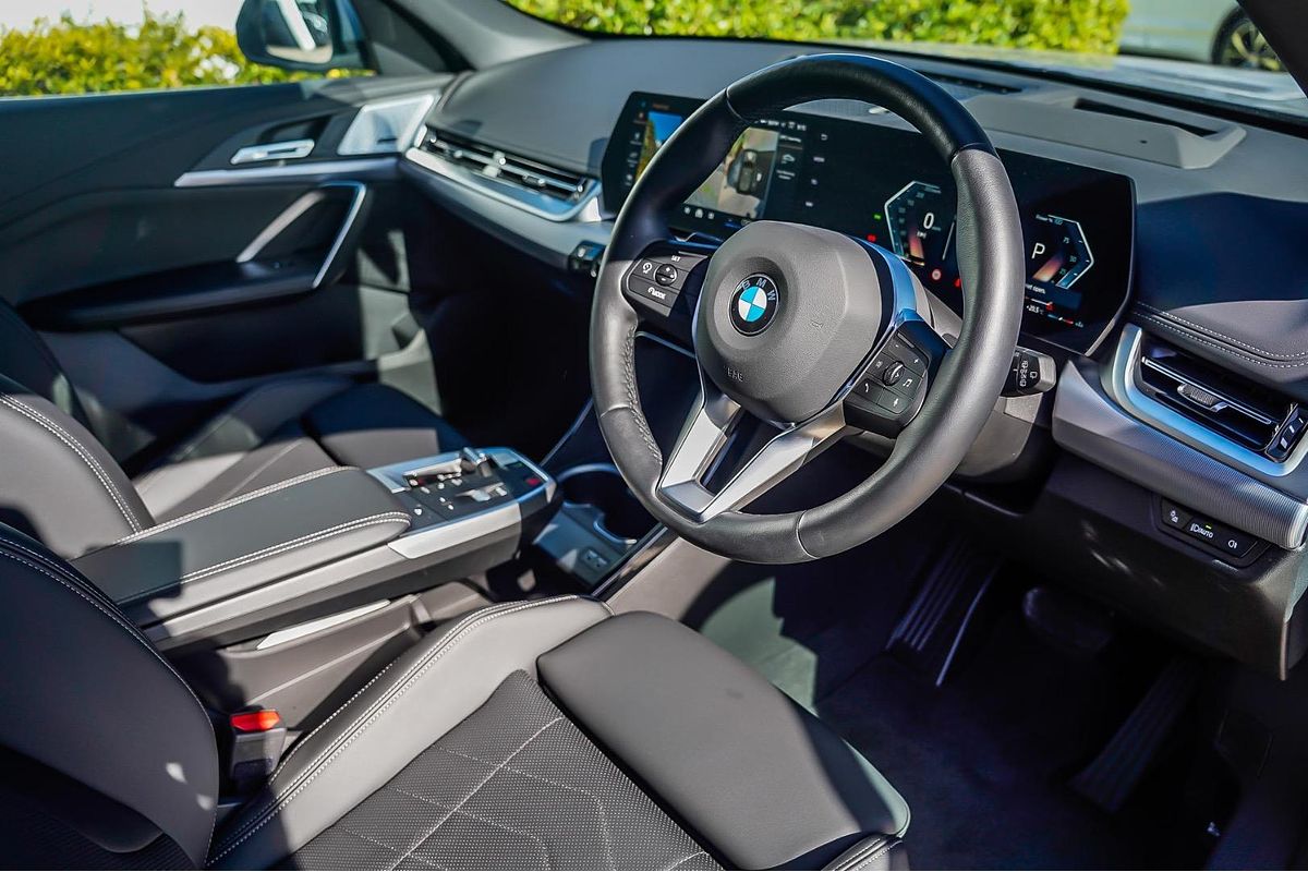 2024 BMW X1 sDrive18i U11