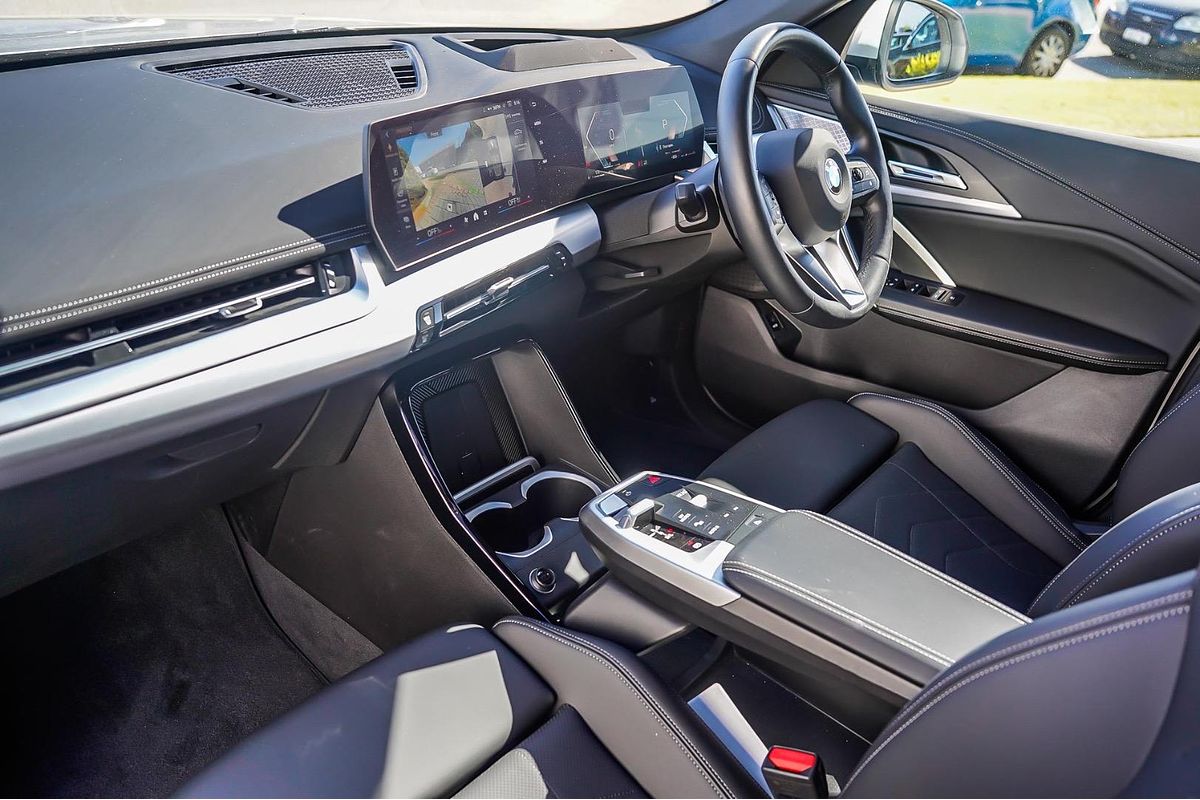 2024 BMW X1 sDrive18i U11