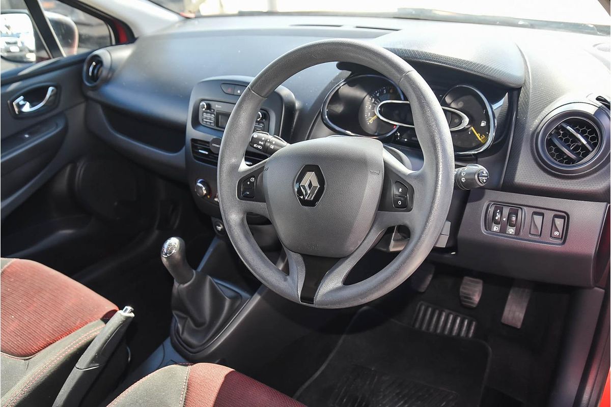2014 Renault Clio Authentique IV B98