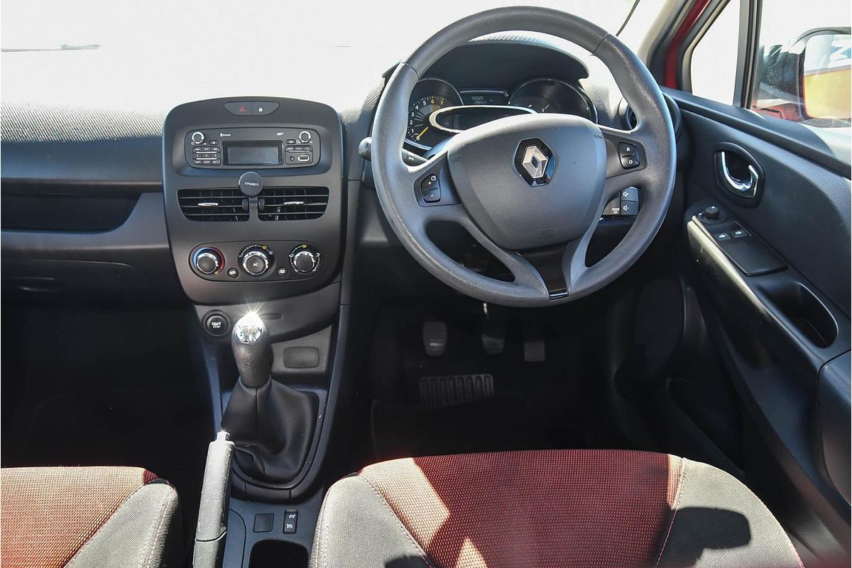 2014 Renault Clio Authentique IV B98