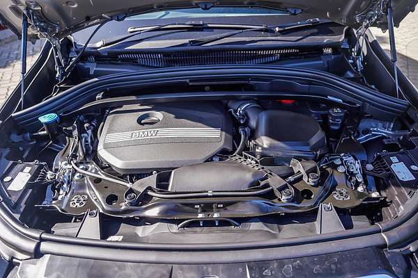 2024 BMW X1 sDrive18i U11
