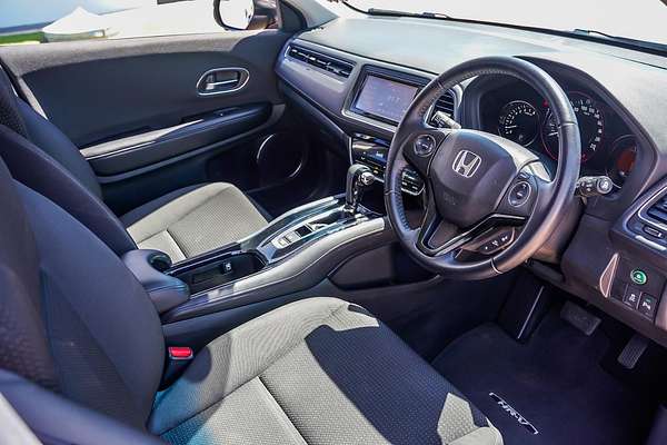 2019 Honda HR-V VTi-S