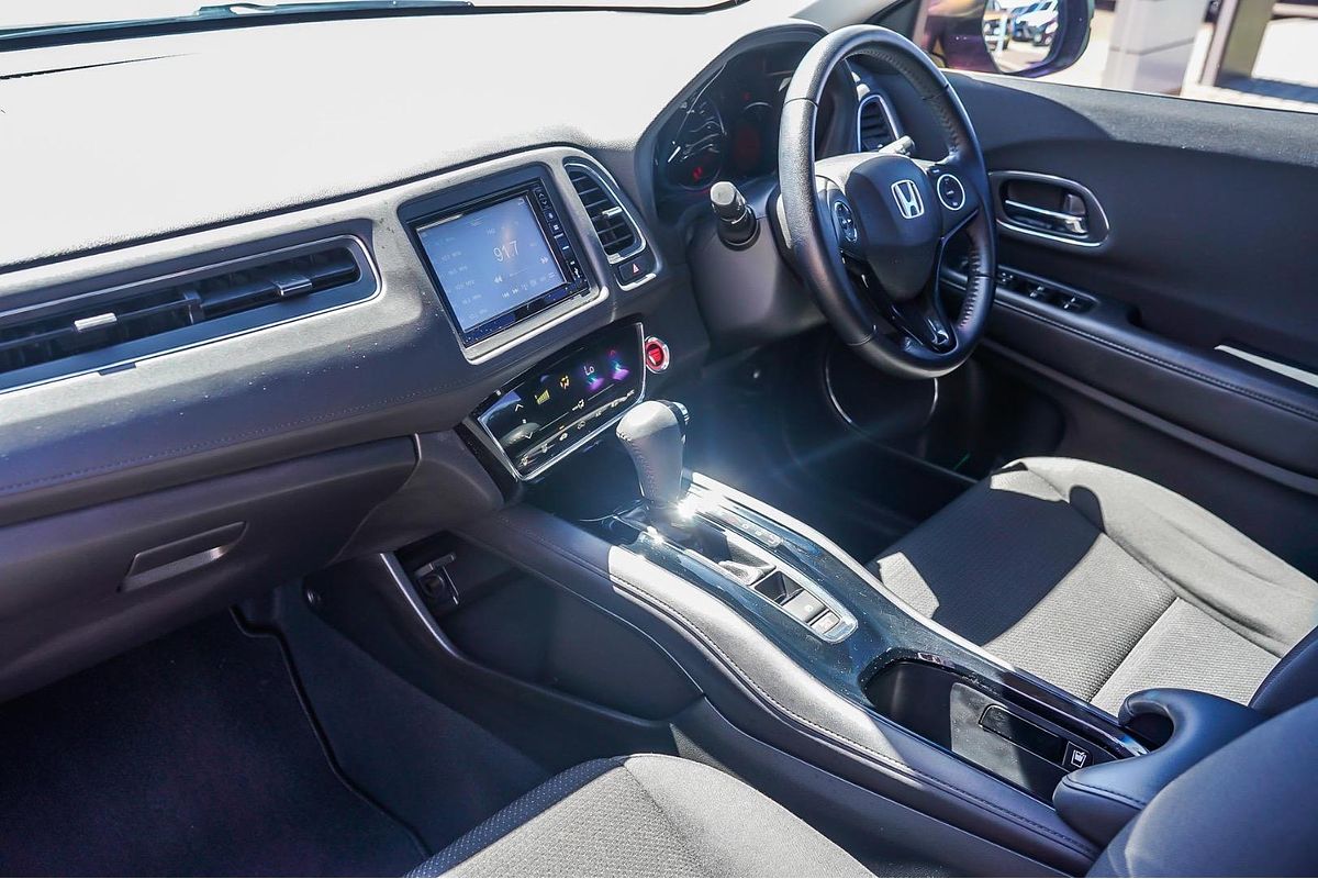 2019 Honda HR-V VTi-S