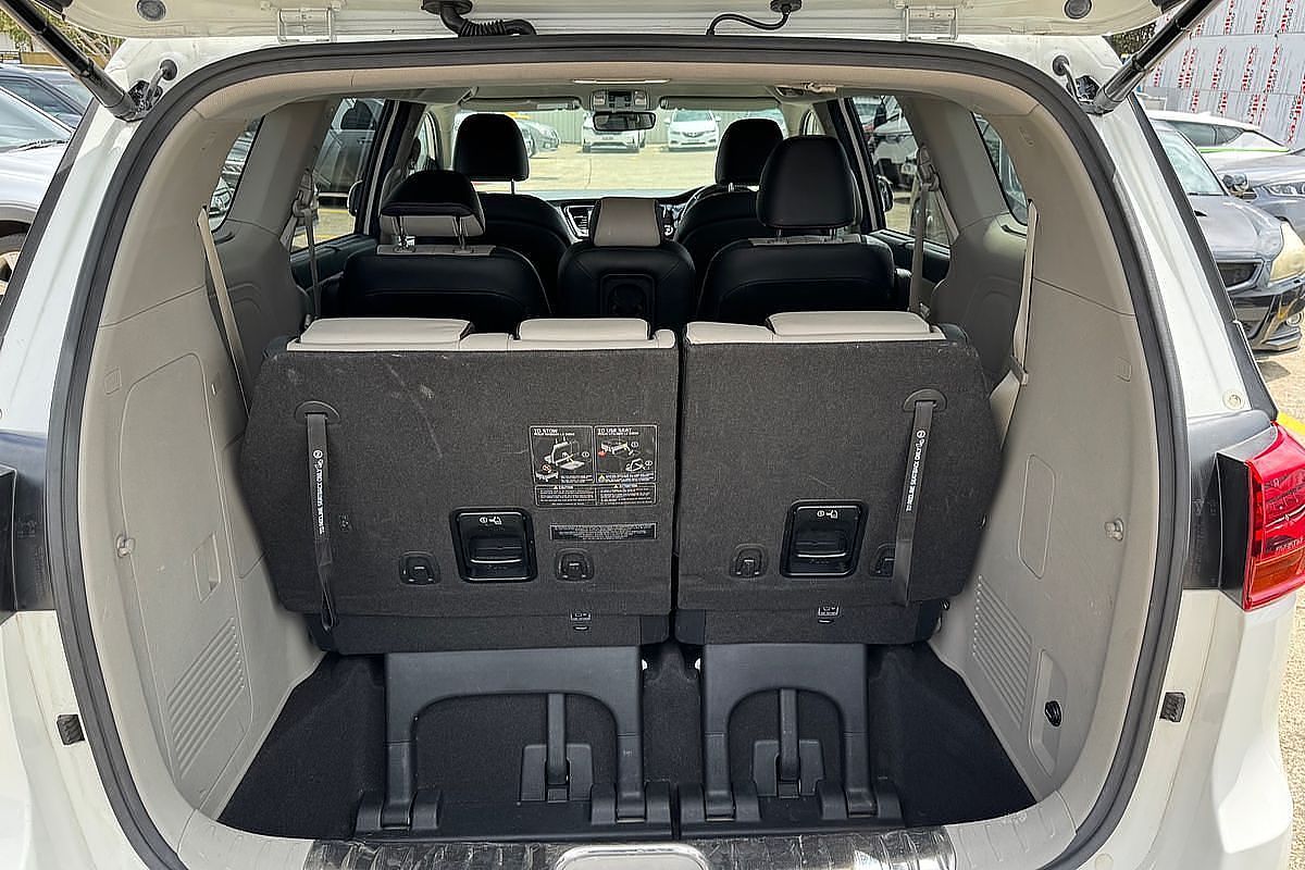 2019 Kia Carnival Platinum YP